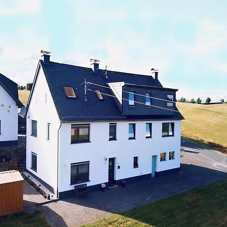 Beautiful Holiday Home Ideal For Hikers Kleinlangenfeld Bagian luar foto