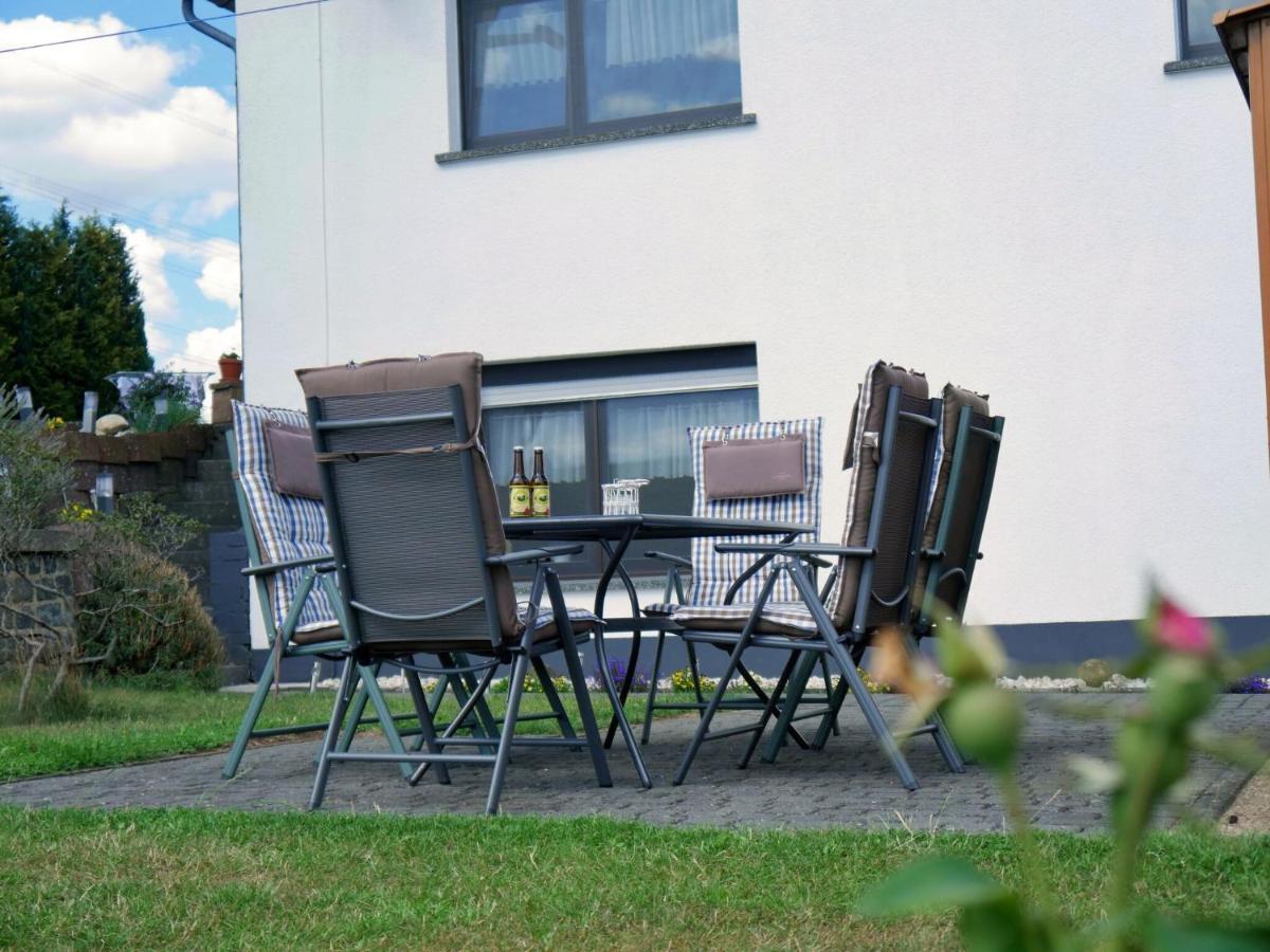 Beautiful Holiday Home Ideal For Hikers Kleinlangenfeld Bagian luar foto