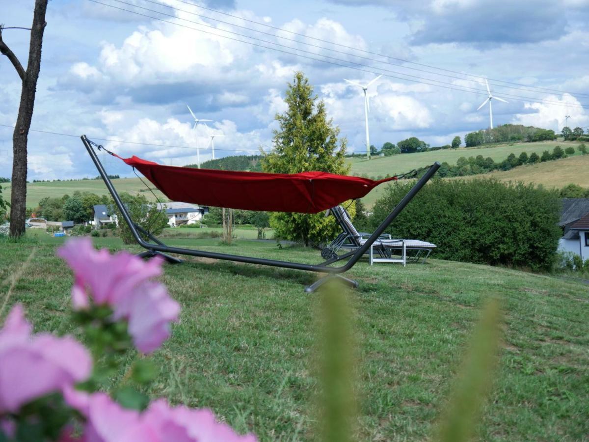 Beautiful Holiday Home Ideal For Hikers Kleinlangenfeld Bagian luar foto