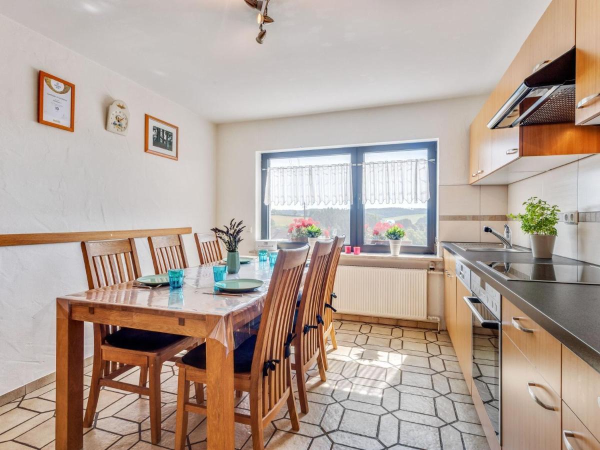 Beautiful Holiday Home Ideal For Hikers Kleinlangenfeld Bagian luar foto
